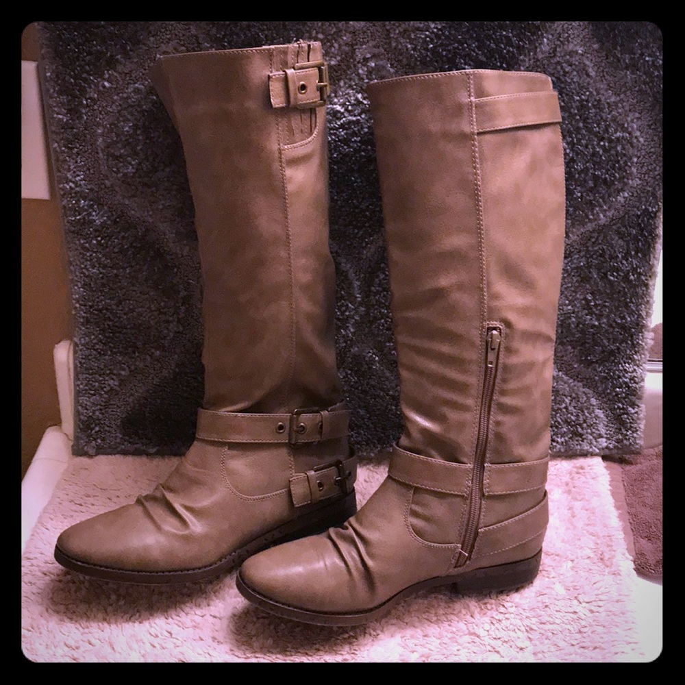 Women’s calf length “taupeish” “tannish” boots